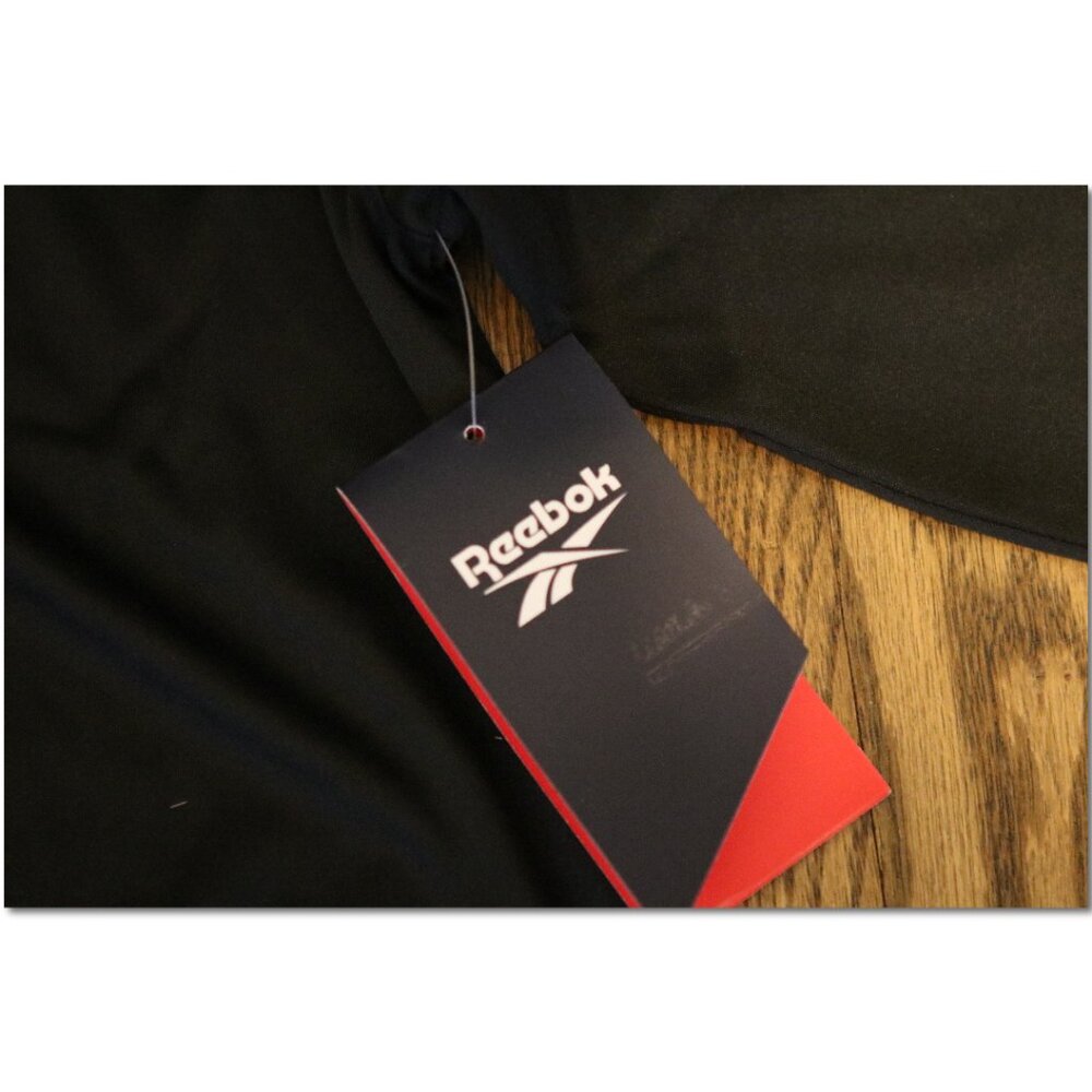 Reebok 100% Polyester embroidered ¼ zip pullover Size XL Brand new with tags - Picture 3 of 5